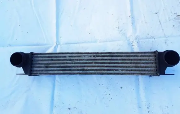 BMW 5 E39 Intercooler radiator 17512247359 17.51-2247359