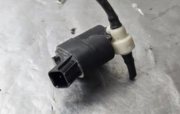 Windscreen/windshield washer pump