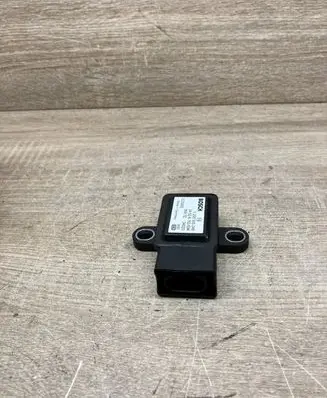 BMW 5 E39 ESP acceleration yaw rate sensor 6753694 0265005248