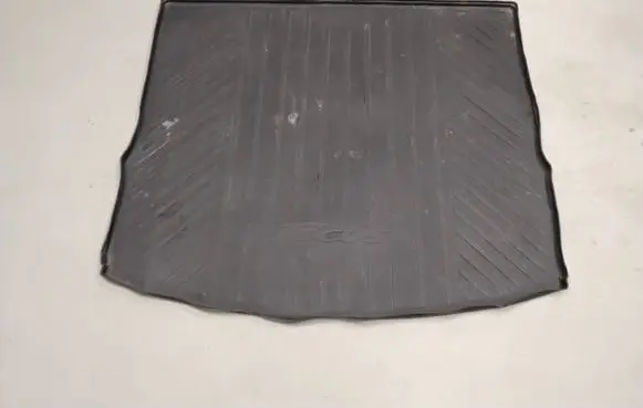 Trunk/boot mat liner