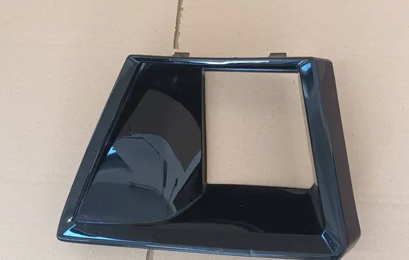 BMW XM Front bumper lower grill 9451661