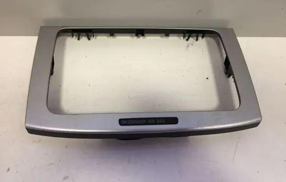 Volkswagen PASSAT B6 Radio/GPS head unit trim 3C0858069