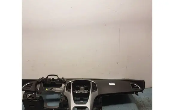 Opel Astra J Dashboard 