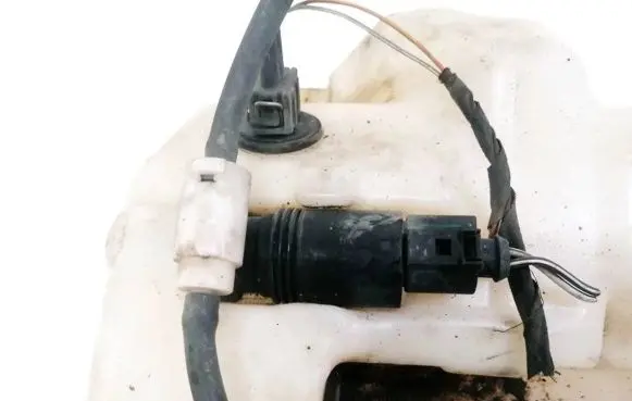 Mercedes-Benz R W251 Windscreen/windshield washer pump