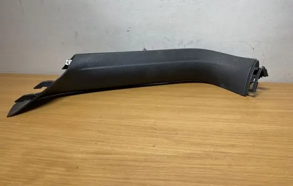 Volkswagen Golf VII Tailgate trim C2168 5G9867604A