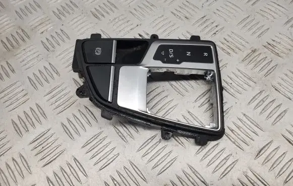 Audi A5 Gear shifter surround trim plastic 8W1713111C 4M1927225A
