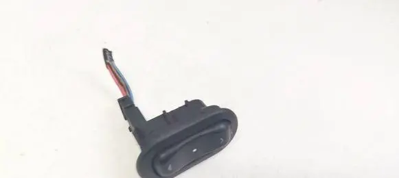 Opel Astra G Electric window control switch 13363100 90561388