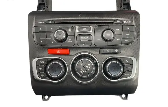 Citroen DS4 Climate control unit 98040784XX 00030332 130613