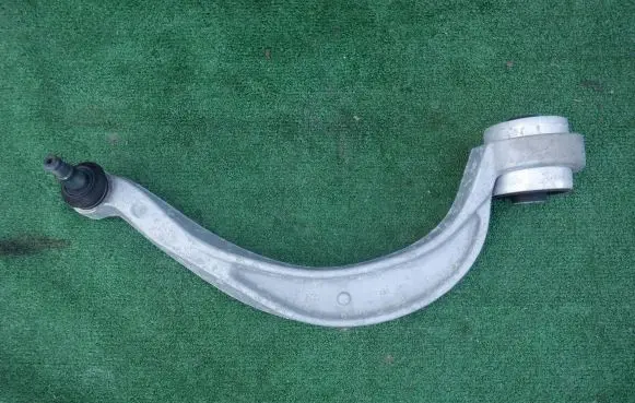 Audi A5 Front lower control arm/wishbone 8K0407695H