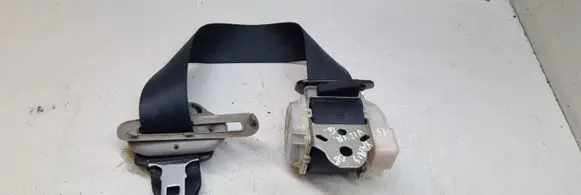 Toyota Yaris Middle seatbelt (rear) 7E6070