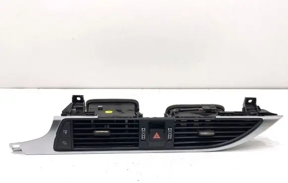 Audi A7 S7 4G Dashboard side air vent grill/cover trim 4G1820951