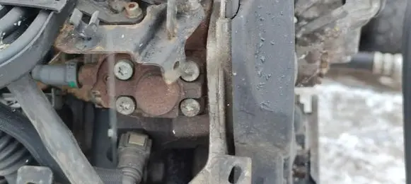 Ford C-MAX I Fuel injection high pressure pump 1496269 3M5Q9A543DE 0445010102