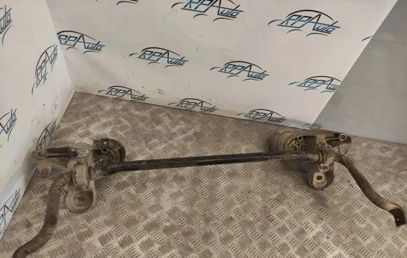 Volkswagen PASSAT B5 Front anti-roll bar/sway bar 8D0411309K