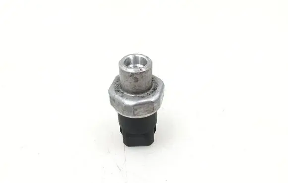 Volkswagen PASSAT B5 Air conditioning (A/C) pressure sensor 8D0959482B