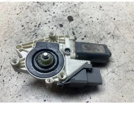 Peugeot 607 Rear door window regulator motor 9632243180