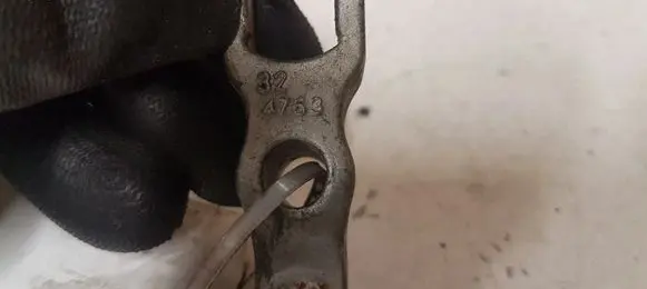 Opel Vectra C Fuel Injector clamp holder 4763