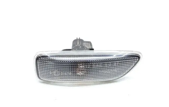 Volvo S60 Front fender indicator light 8658945