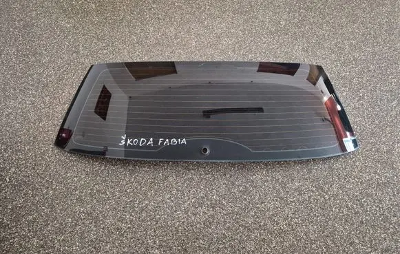 Skoda Fabia Mk2 (5J) Rear windscreen/windshield window 