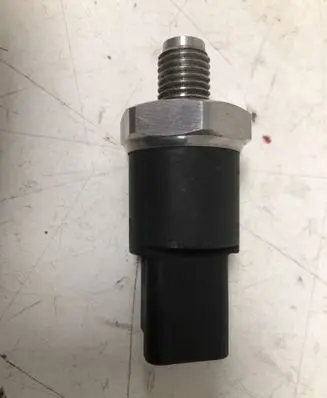 Fuel pressure sensor