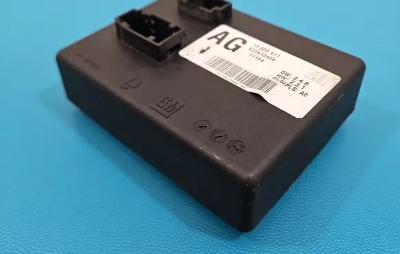 Opel Astra J Central body control module 13505411 IMPRK1555744