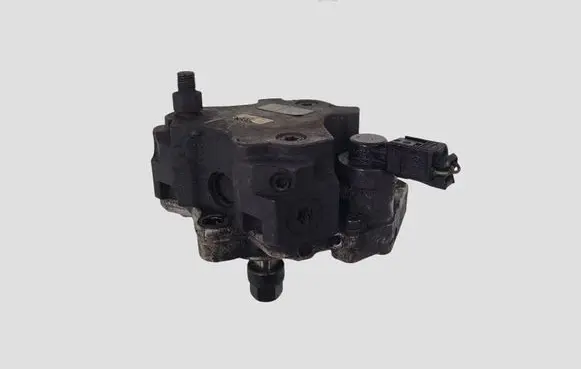 BMW 3 E46 Fuel injection high pressure pump 7788670 0445010045 020032
