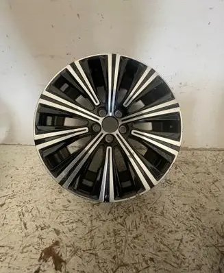 Volvo XC40 R19 alloy rim 