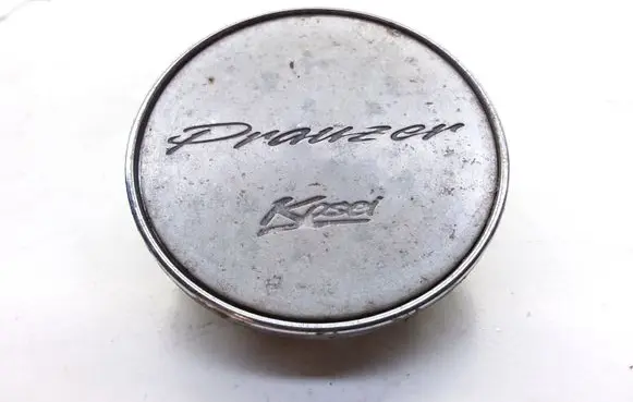 Honda Prelude R12 wheel hub/cap/trim PRAUZER