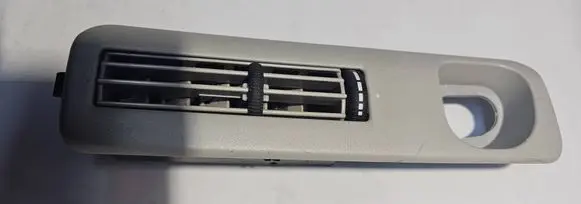 Mercedes-Benz Vito Viano W639 Dashboard side air vent grill/cover trim A6398300854