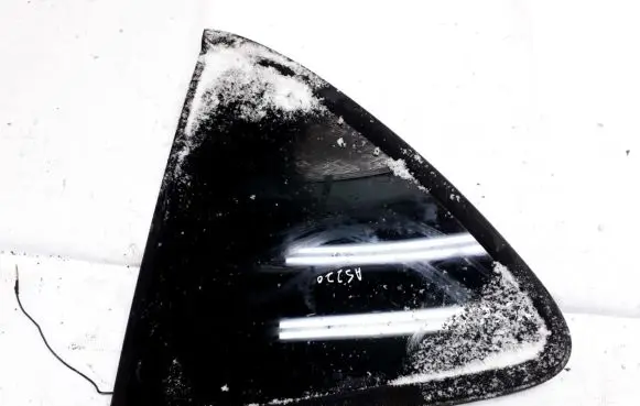 SsangYong Rexton Rear side window