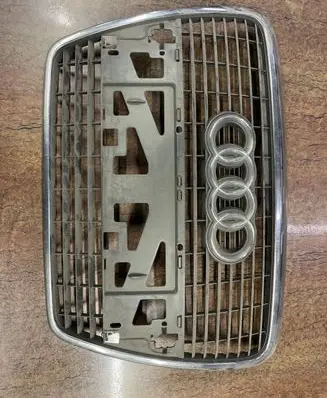 Audi A6 S6 C6 4F Front bumper upper radiator grill 4F0853651