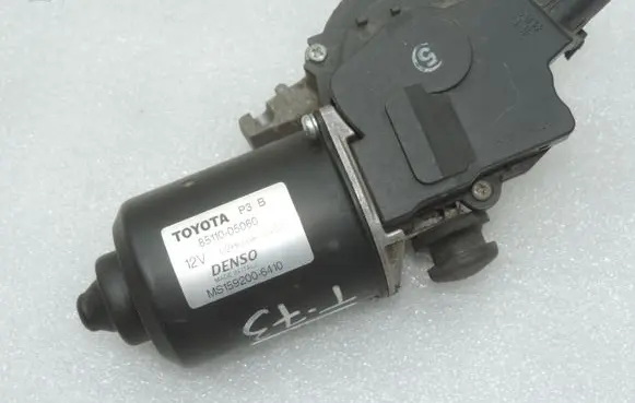 Toyota Avensis T250 Wiper motor