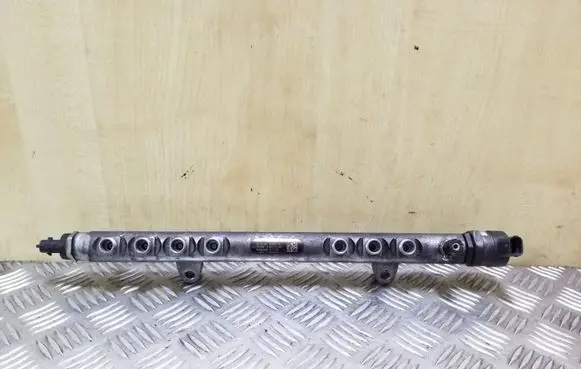Volvo XC60 Fuel main line pipe 0445215025 30777759 31216313