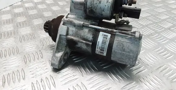 Volkswagen Golf VI Starter motor 30210NWB