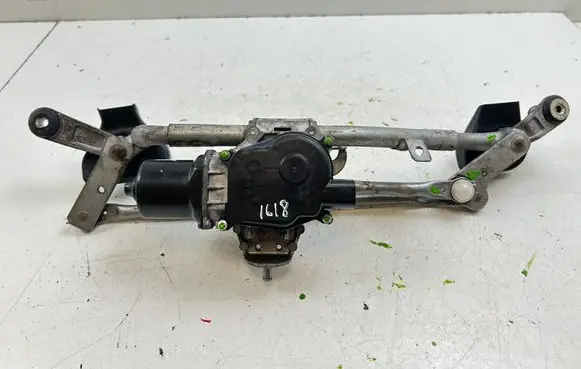 Front wiper linkage and motor