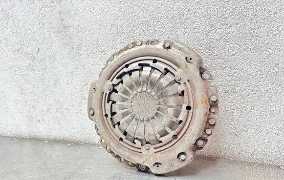 Opel Astra J Pressure plate 55565497