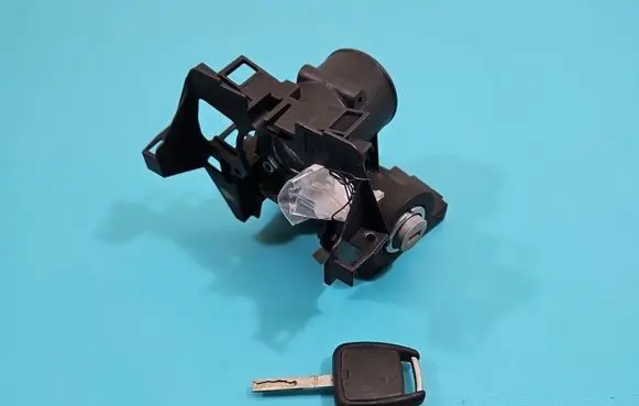 Opel Zafira A Ignition lock IMPRK1518157