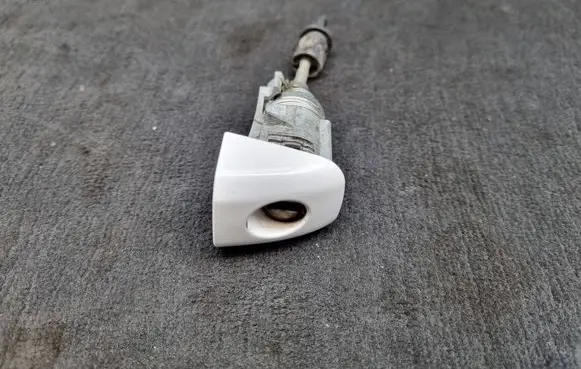 Audi Q5 SQ5 Front door lock (next to the handle) 8R1837167B 107837167BH 8T0837879