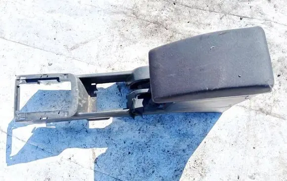 Nissan X-Trail T30 Armrest kh000469