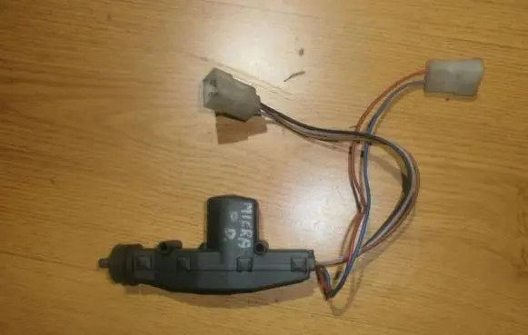 Nissan Micra Central locking motor 