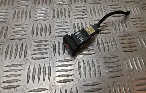 Audi A4 S4 B7 8E 8H Hazard light switch 8H0941509