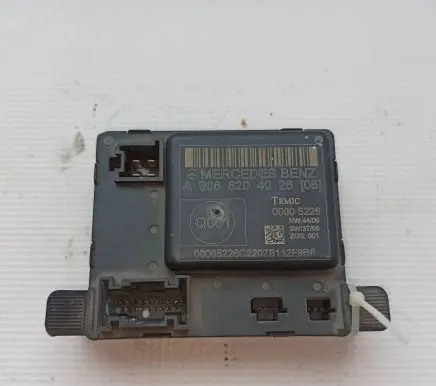 Volkswagen Crafter Door control unit/module A9068204026 00005226