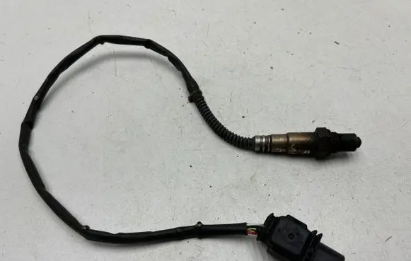 Volkswagen PASSAT B6 Lambda probe sensor 1928404687