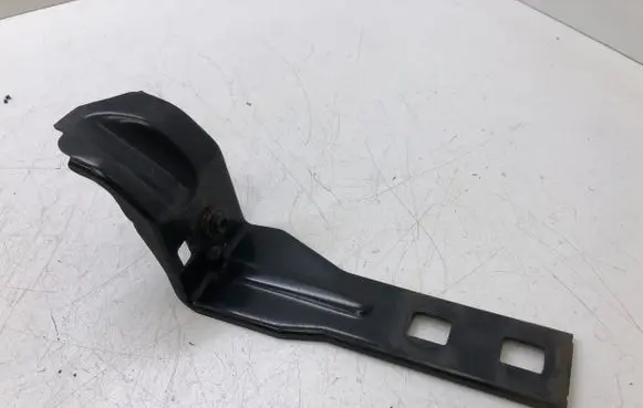 Citroen DS3 Front bumper mounting bracket
