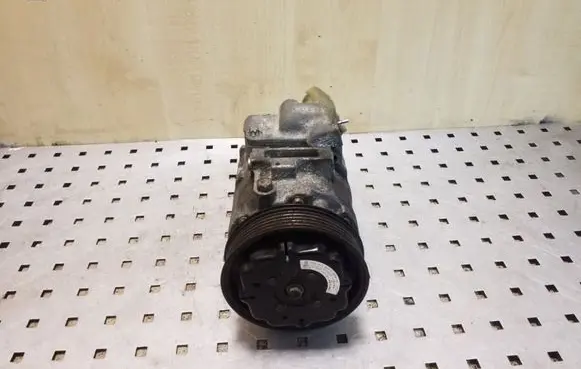 Skoda Fabia Mk1 (6Y) Air conditioning (A/C) compressor (pump) 6Q0820803D 447220812 6SEU12C