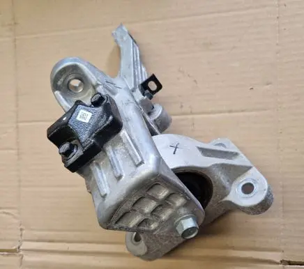 Hyundai IONIQ 6 Engine mount bracket 218A0GI000