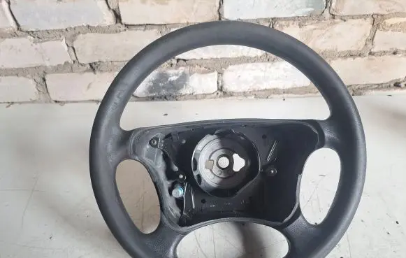Mercedes-Benz Sprinter W906 Steering wheel Y162