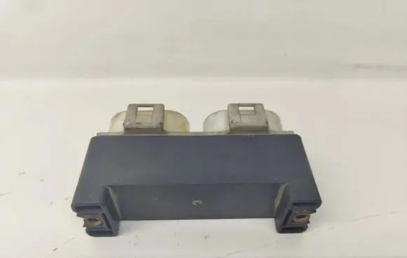 Volkswagen Transporter - Caravelle T4 Coolant fan relay 701919506 899978000