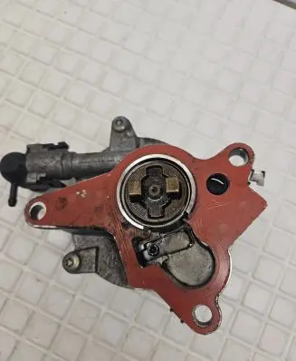 Renault Laguna III Vacuum pump 8200683981 683981 A221007