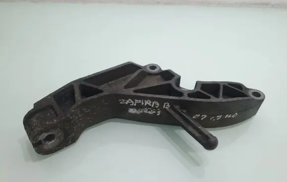 Opel Zafira B Gearbox mounting bracket 24459826