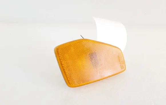 Hummer H3 Front fender indicator light 2627A1 AP2
